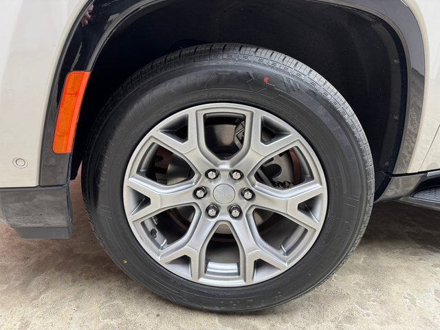 Used 2022 Jeep Wagoneer Series II image 28