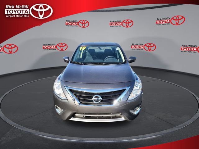 Used 2019 Nissan Versa SV w/ SV Special Edition Package FWD image 3