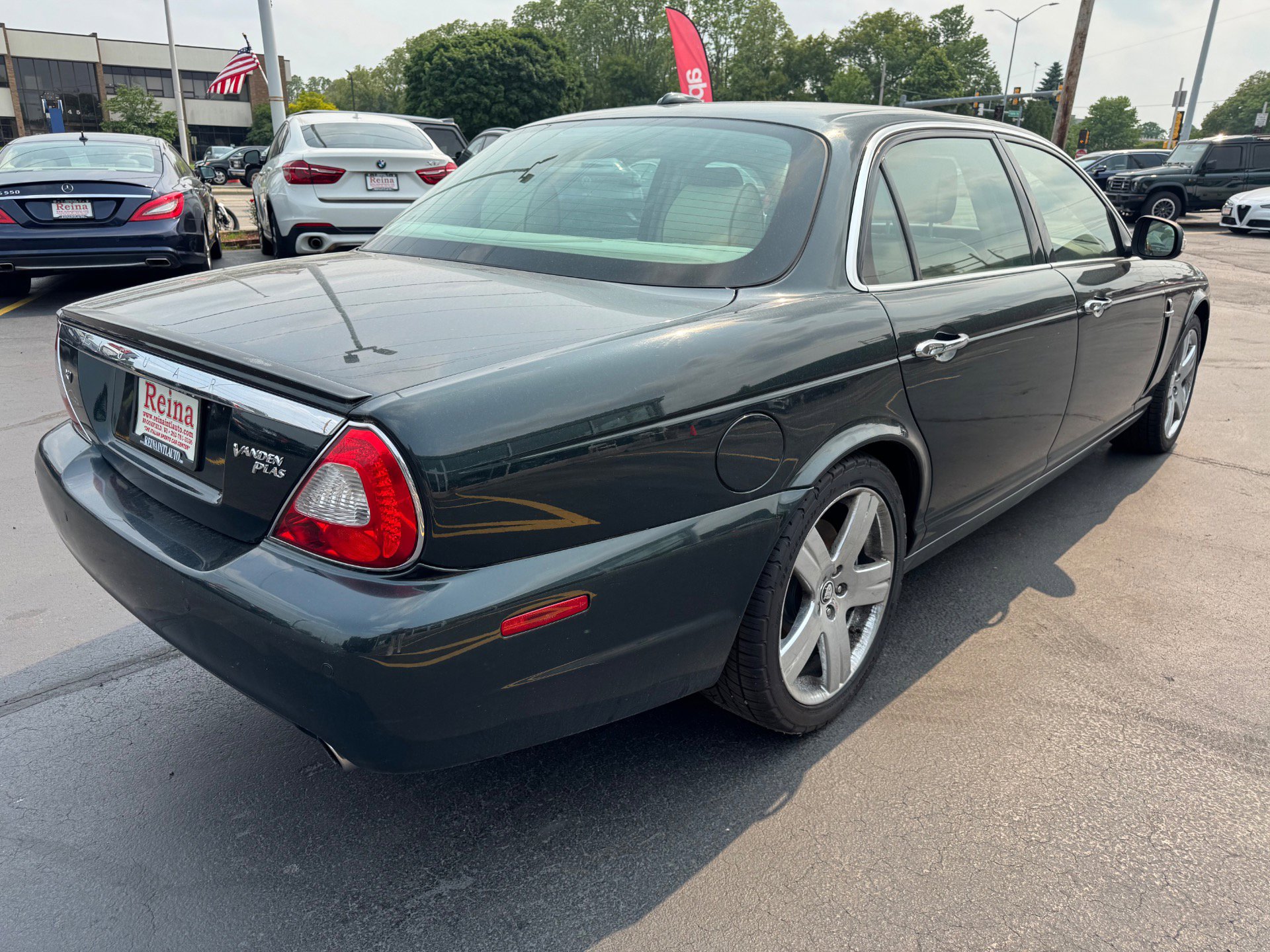 Used 2008 Jaguar XJ8 L image 10