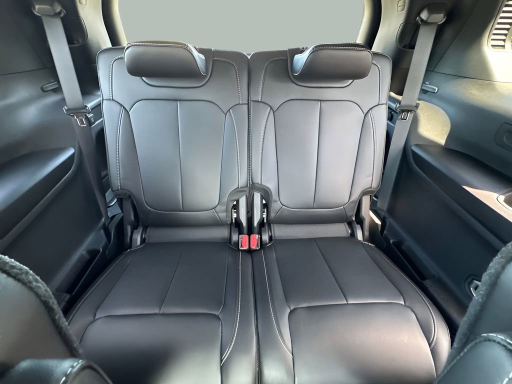 Used 2025 Jeep Grand Cherokee L Limited AWD/4WD image 25