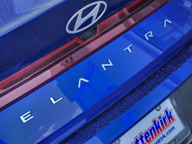 Used 2024 Hyundai Elantra SEL FWD image 8