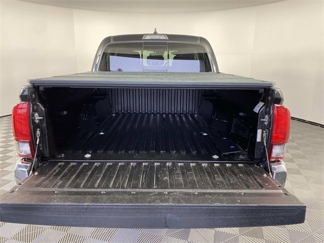 Used 2020 Toyota Tacoma SR5 image 8