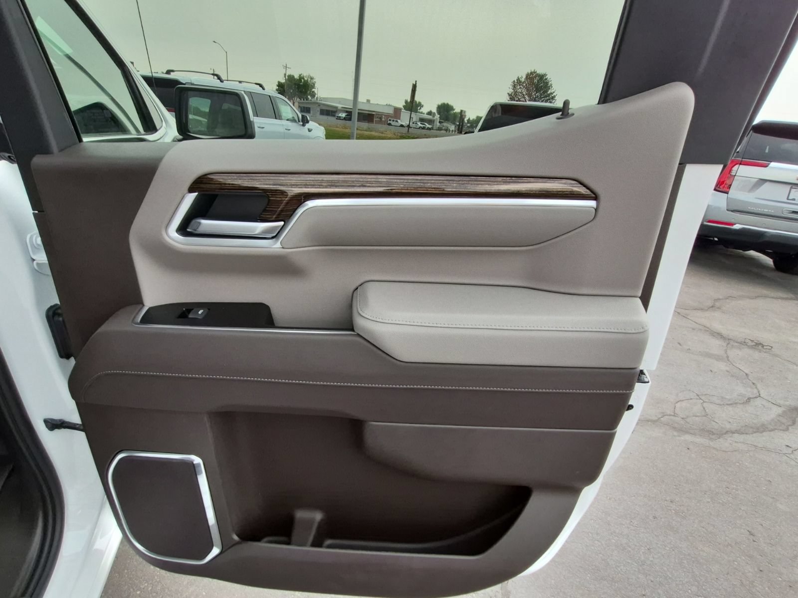 New 2026 GMC Sierra 1500 SLE AWD/4WD image 40