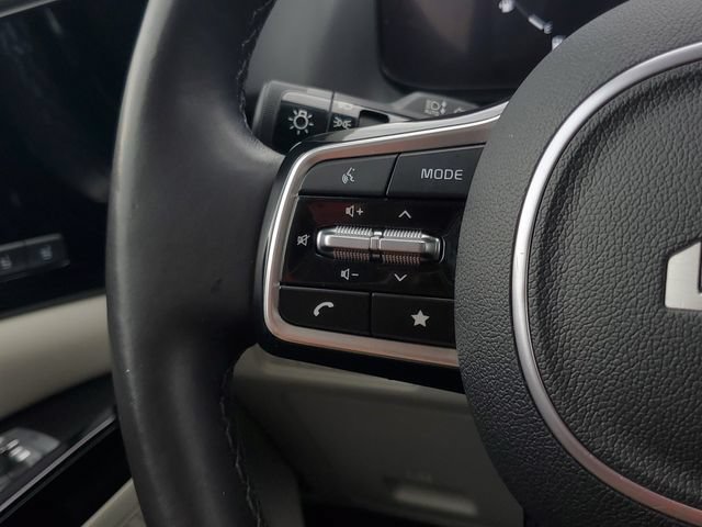 Certified 2024 Kia Carnival SX Prestige FWD image 23