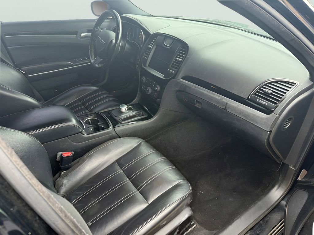 Used 2021 Chrysler 300 S RWD image 7
