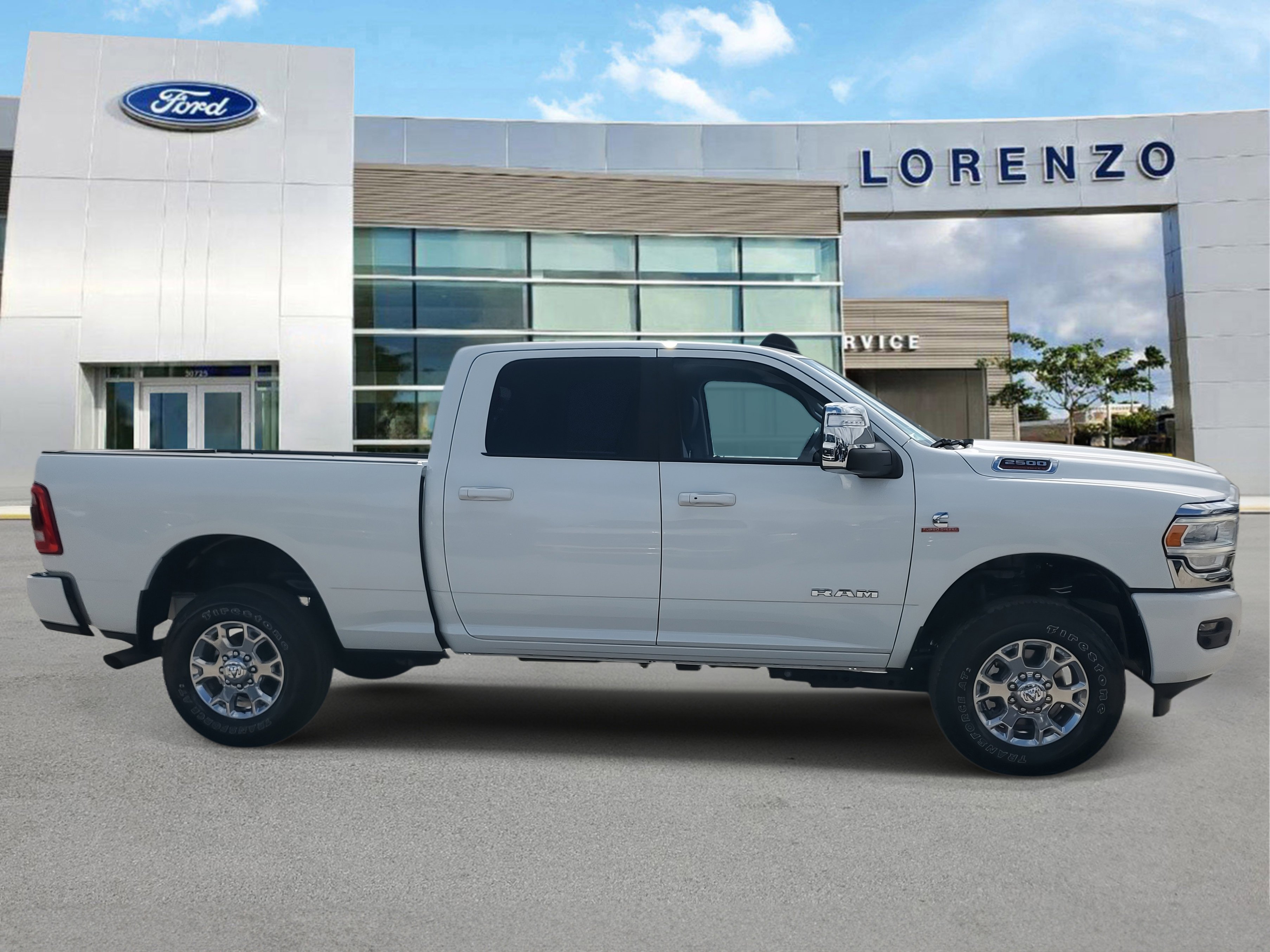 Used 2024 RAM 2500 Laramie image 4