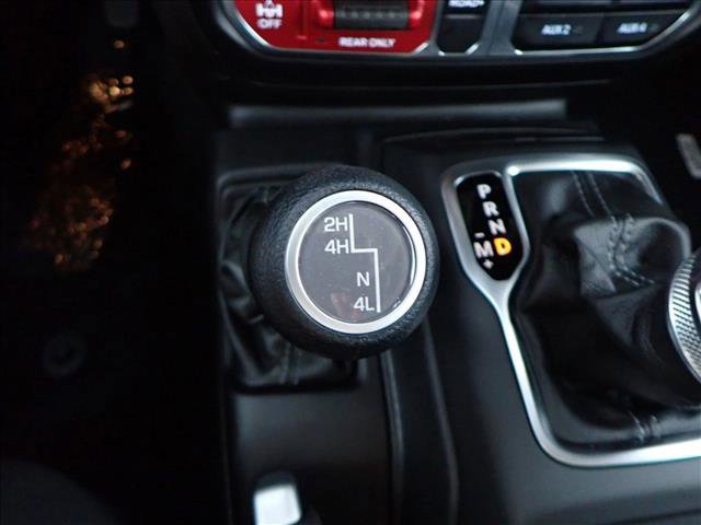 New 2025 Jeep Gladiator Mojave w/ Safety Group image 19