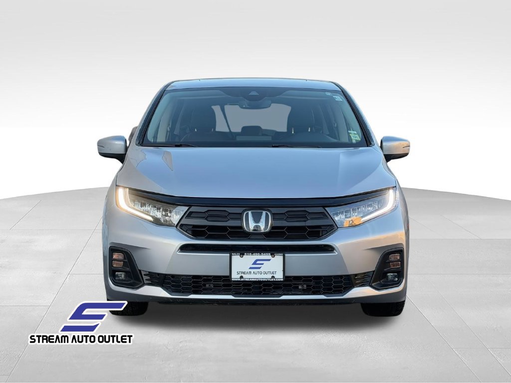 Used 2025 Honda Odyssey EX-L image 2