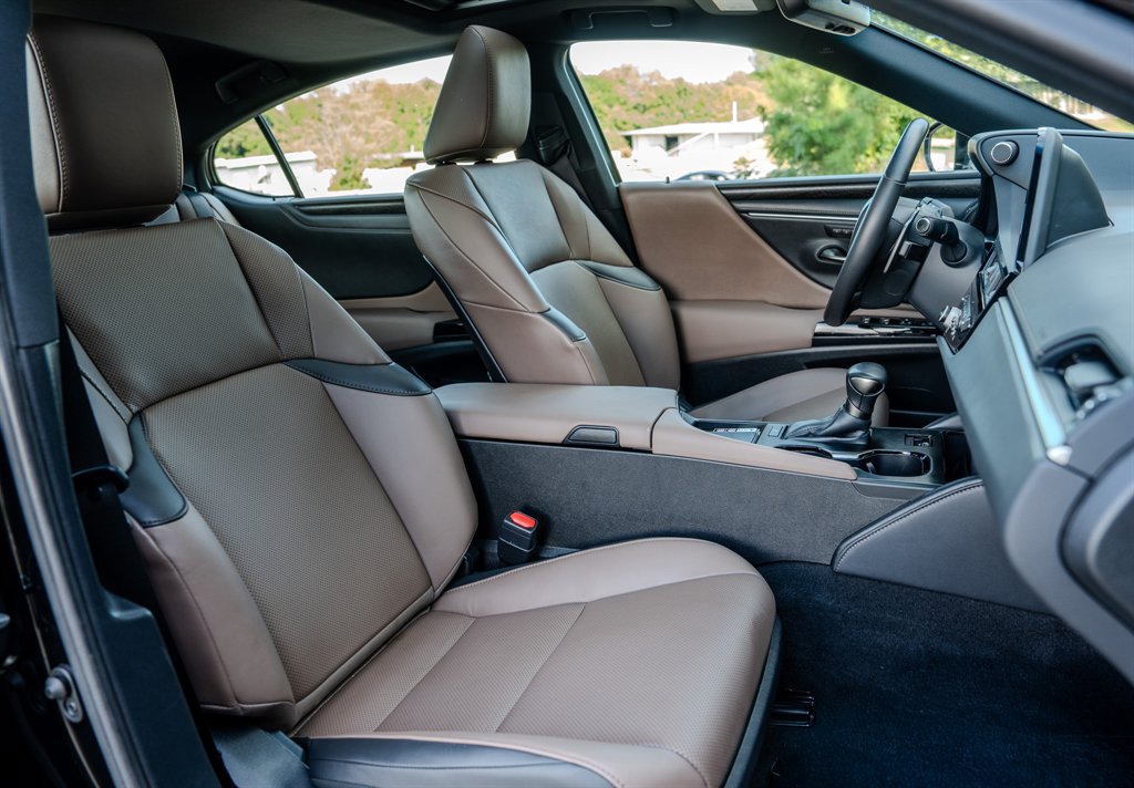 Used 2023 Lexus ES 350 w/ Premium Package FWD image 31