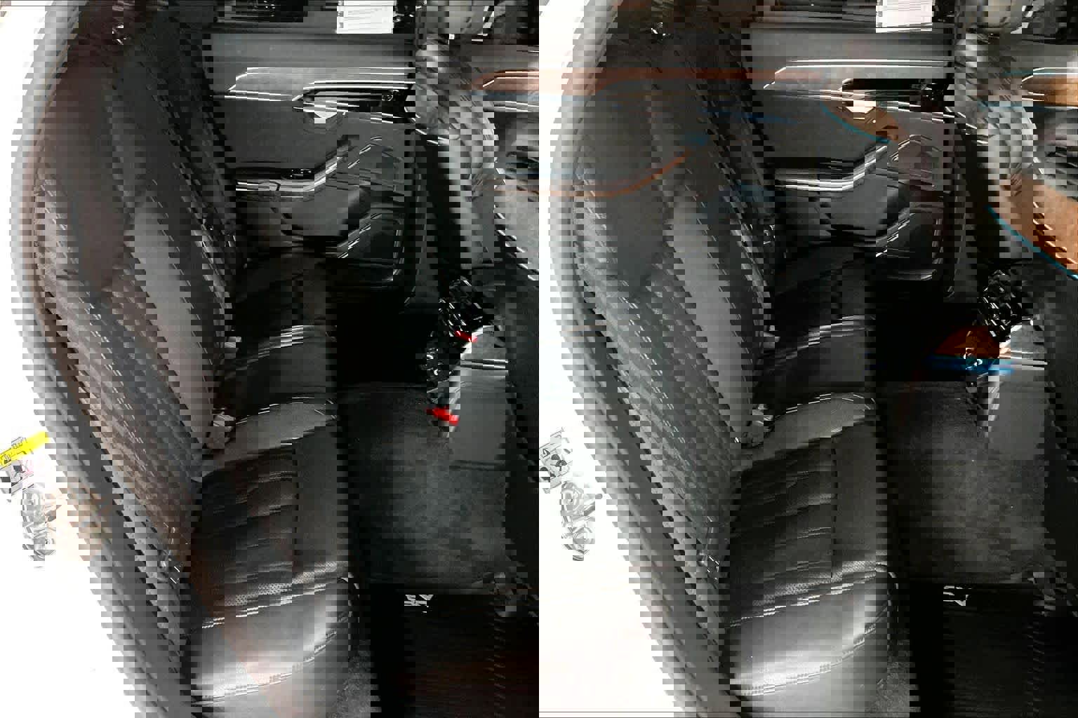 Used 2021 Audi A8 L 3.0T w/ Executive Plus Package image 29