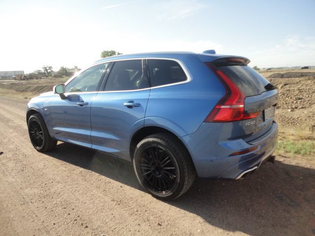 Used 2019 Volvo XC60 T8 R-Design w/ Advanced Package AWD/4WD image 3