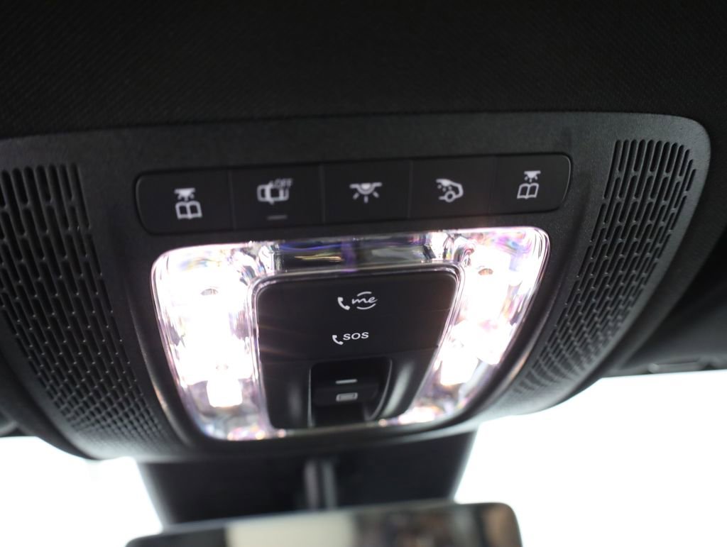 Certified 2026 Mercedes-Benz GLB 250 4MATIC image 31
