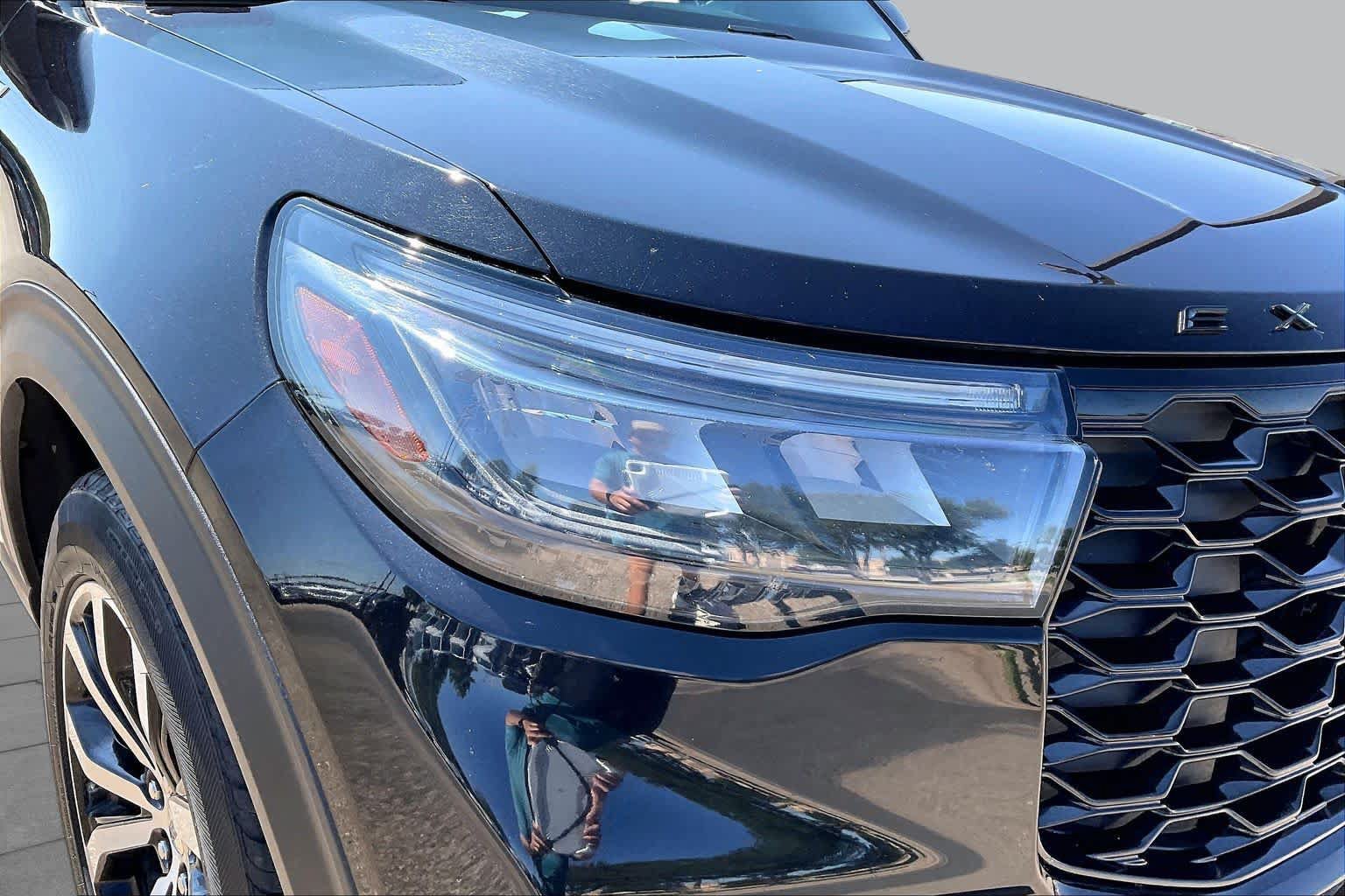 Certified 2025 Ford Explorer ST-Line AWD/4WD image 26