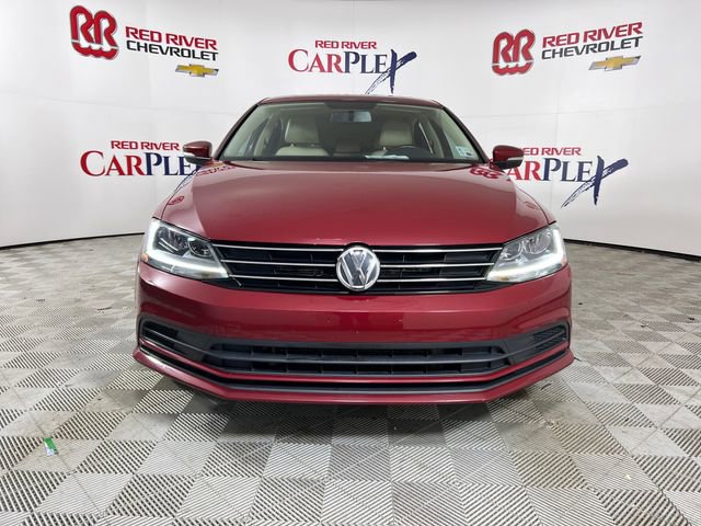 Used 2017 Volkswagen Jetta SE image 2