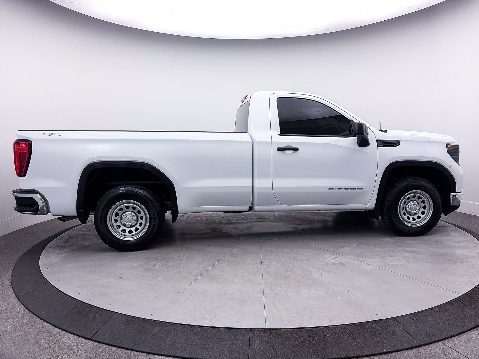Used 2025 GMC Sierra 1500 Pro w/ Pro Value Package image 32