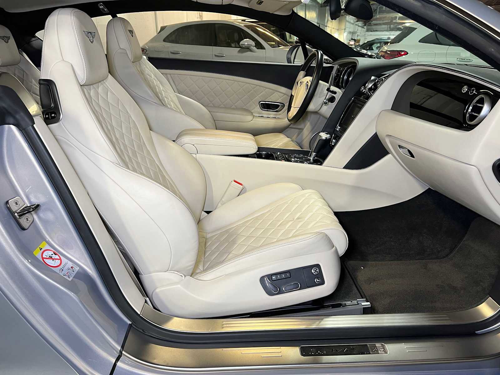 Used 2017 Bentley Continental GT image 13