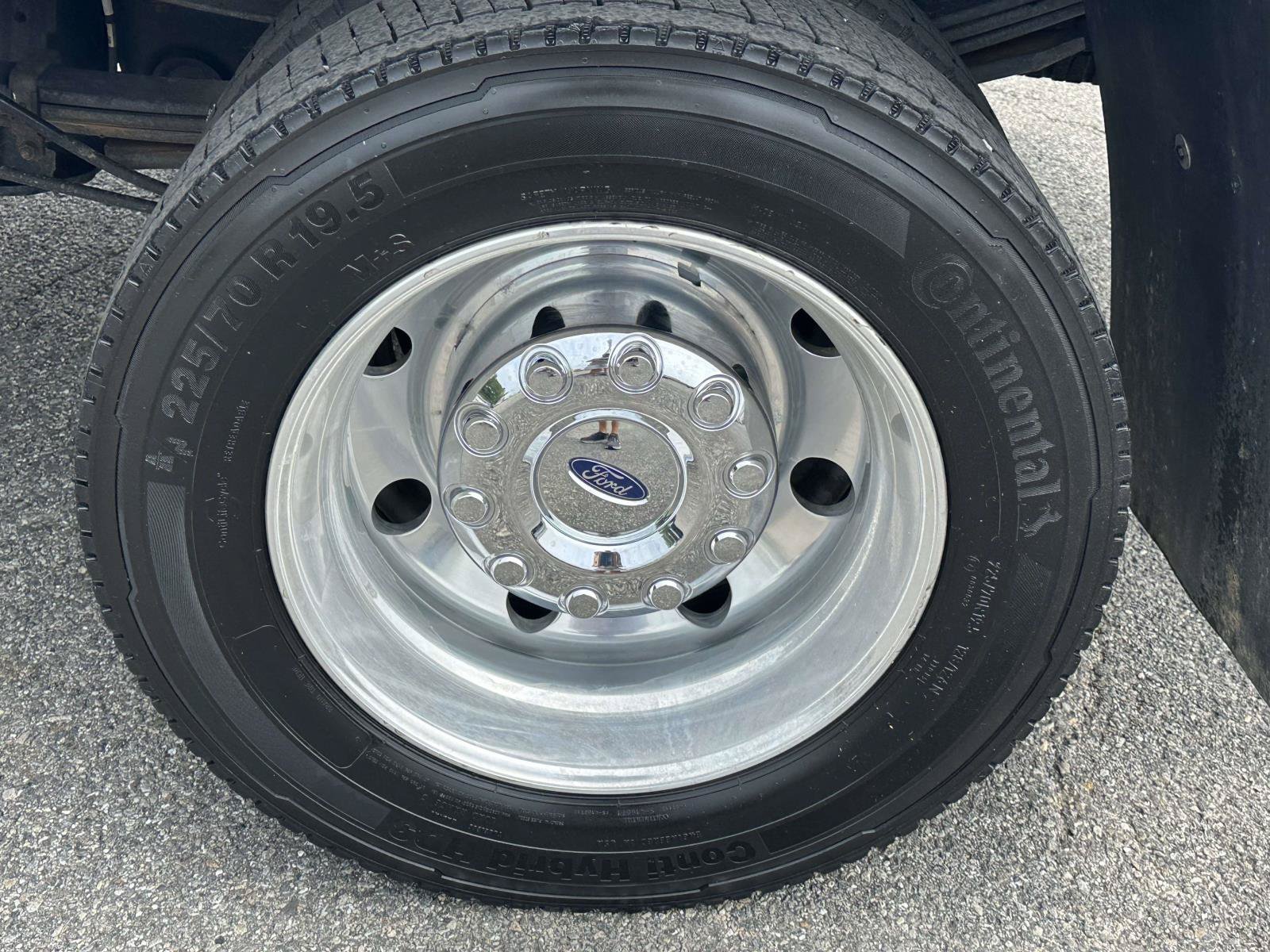 Used 2022 Ford F450 Platinum w/ FX4 Off-Road Package AWD/4WD image 36