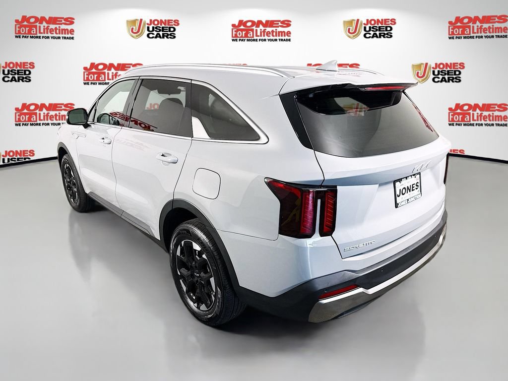 Used 2025 Kia Sorento S AWD/4WD image 2