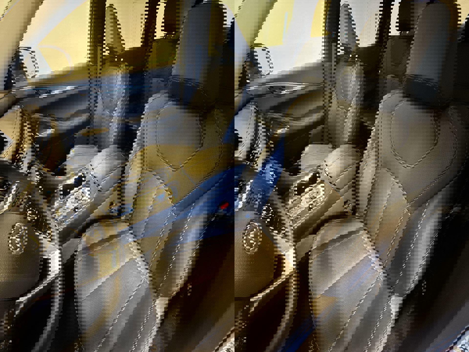 Certified 2025 INFINITI QX60 Luxe w/ Cargo Package AWD/4WD image 11