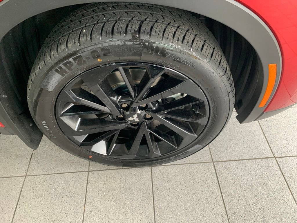 Used 2023 Mitsubishi Outlander SE AWD/4WD image 23