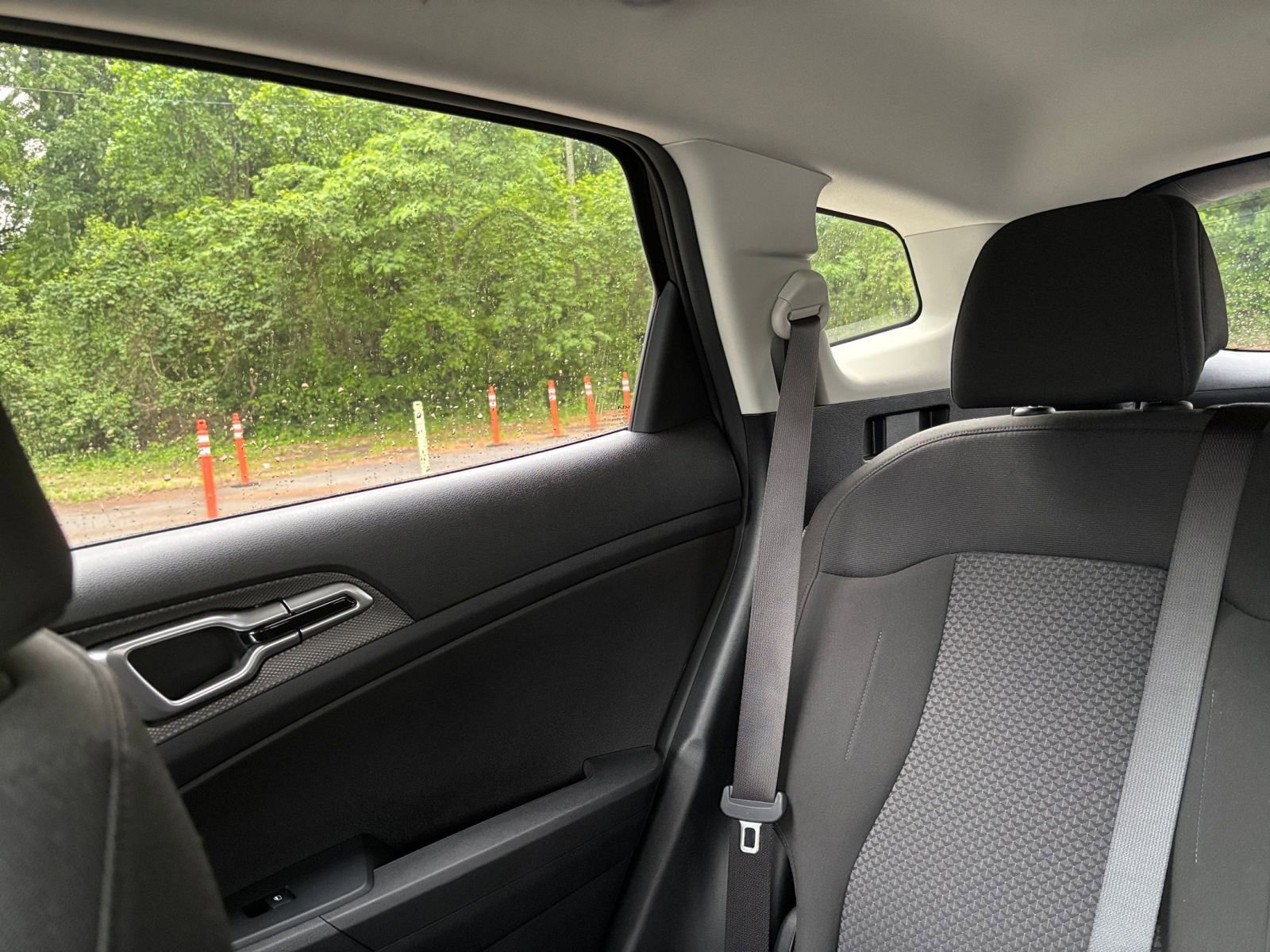 Used 2025 Kia Sportage LX FWD image 36