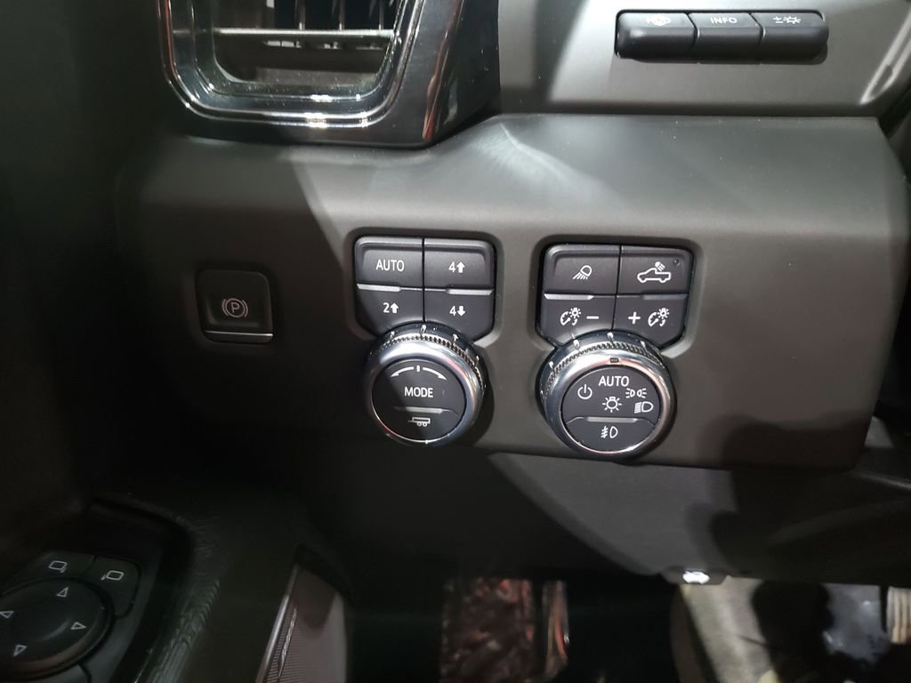 Used 2023 GMC Sierra 1500 AT4X AWD/4WD image 36