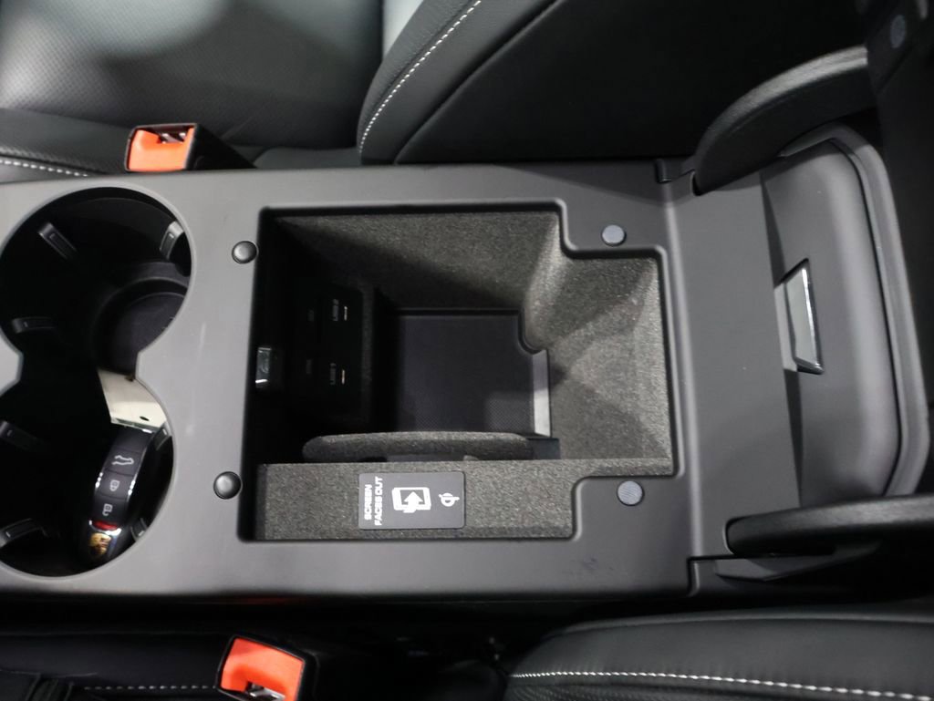 Used 2026 Porsche Macan GTS image 28