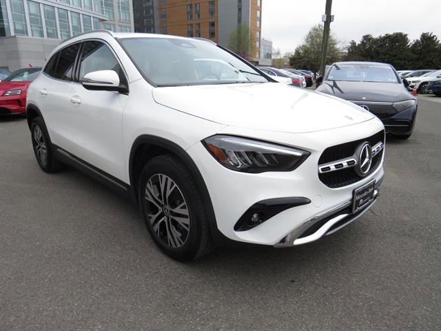Used 2025 Mercedes-Benz GLA 250 4MATIC image 3
