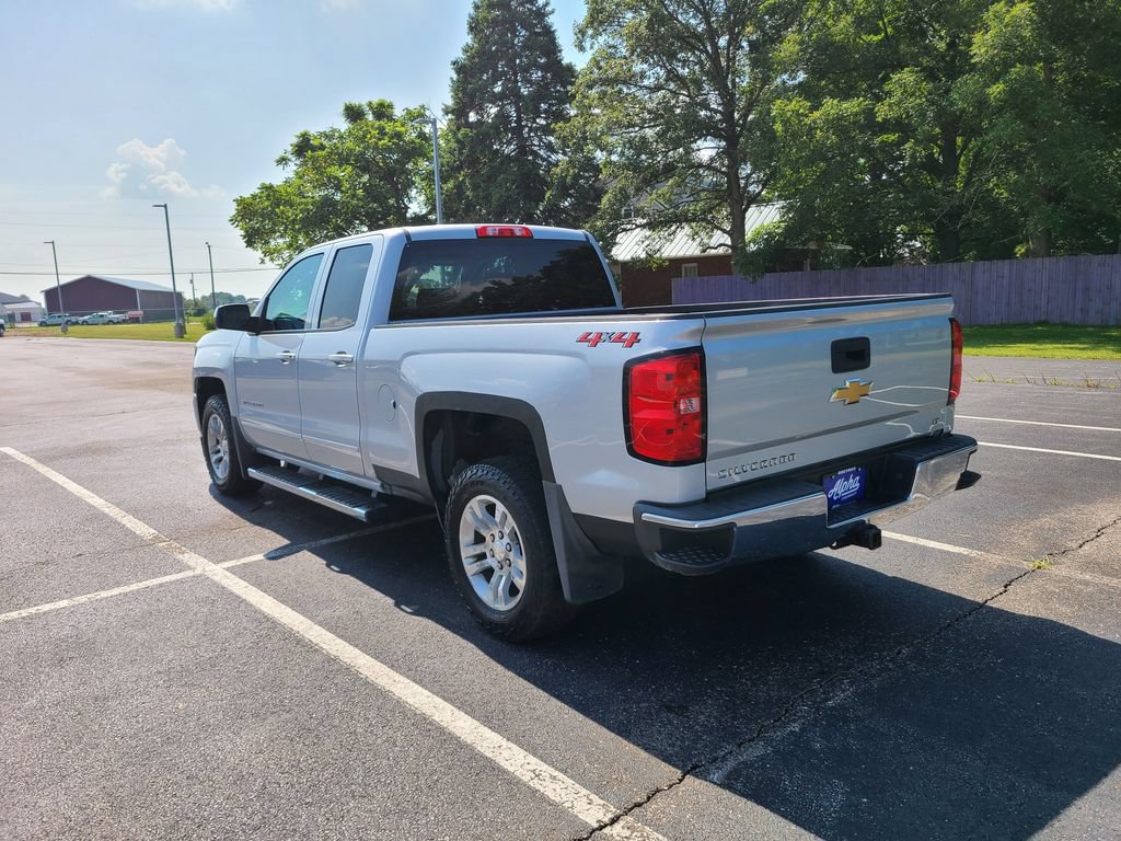 Used 2018 Chevrolet Silverado 1500 LT w/ All Star Edition AWD/4WD image 6