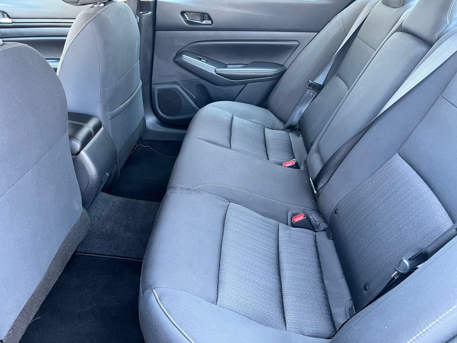 Used 2025 Nissan Altima 2.5 SV FWD image 29
