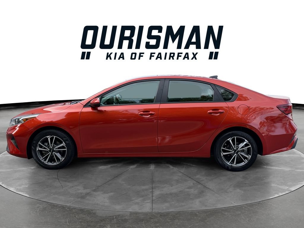 Certified 2022 Kia Forte LXS FWD image 4