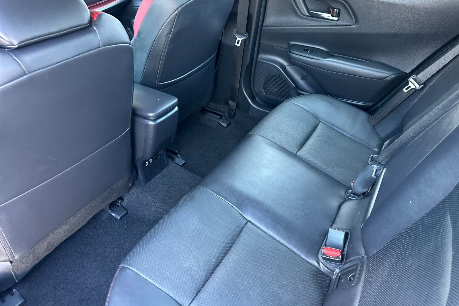 Used 2024 Toyota Prius Prime XSE Premium image 27