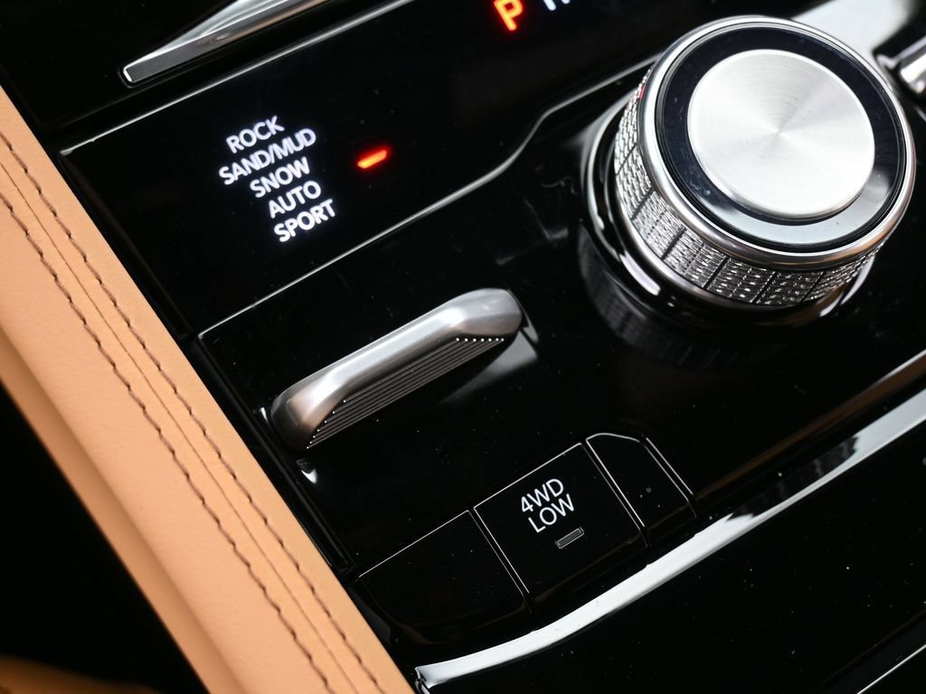 New 2025 Jeep Grand Cherokee L Summit AWD/4WD image 32