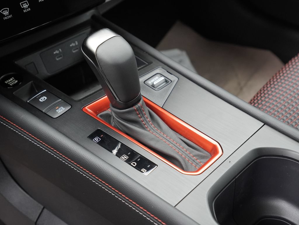 New 2026 Nissan Kicks SR FWD image 19