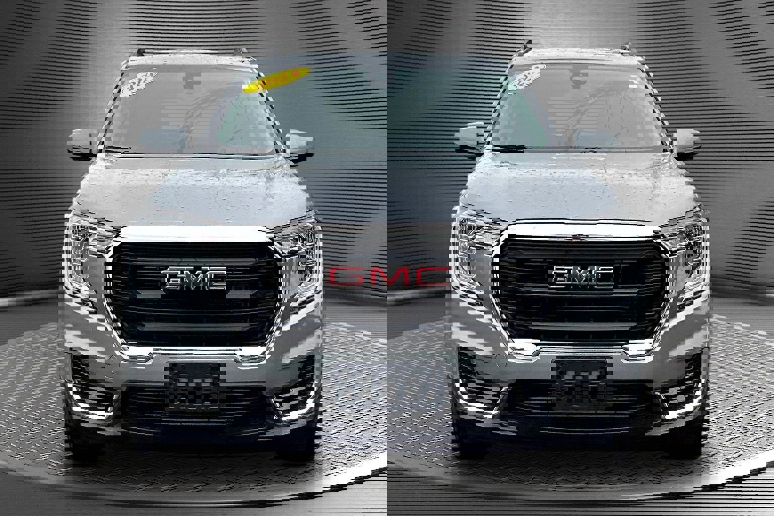 Used 2024 GMC Terrain SLE w/ Driver Convenience Package image 2