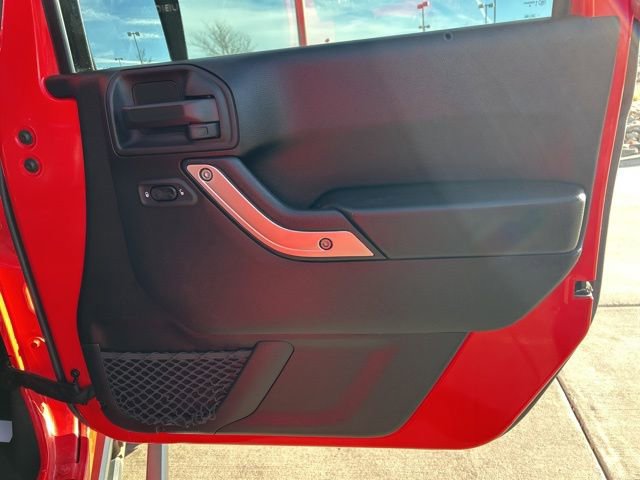 Used 2018 Jeep Wrangler Rubicon w/ Connectivity Group image 22