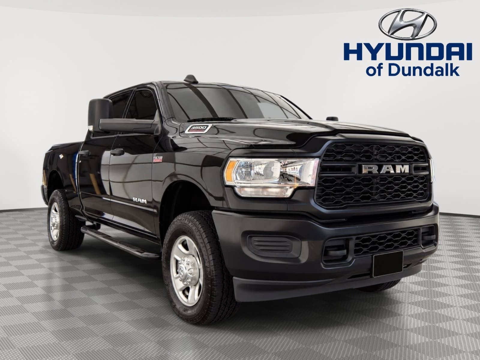 Used 2022 RAM 3500 Tradesman AWD/4WD image 1