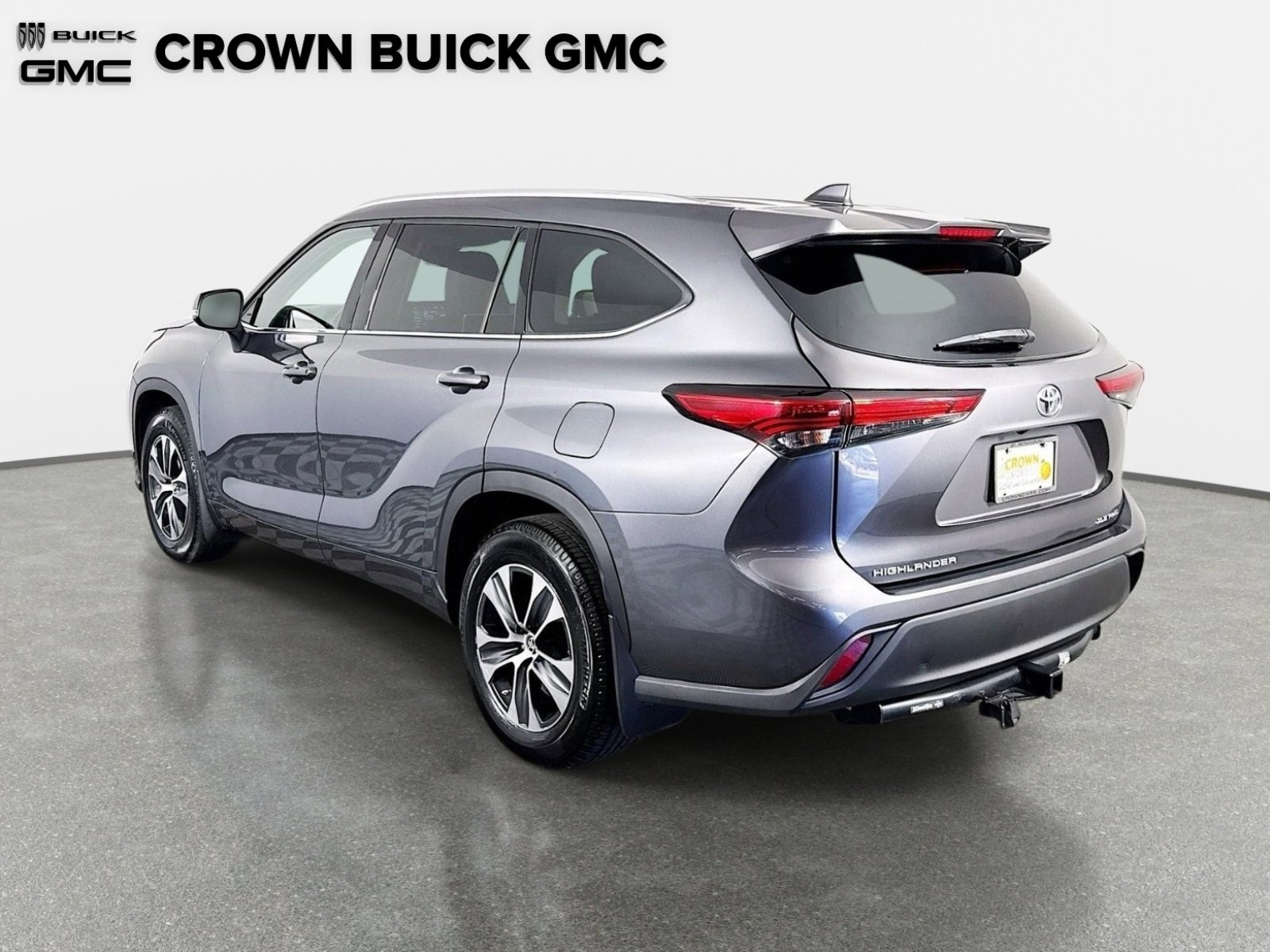 Used 2020 Toyota Highlander XLE image 7