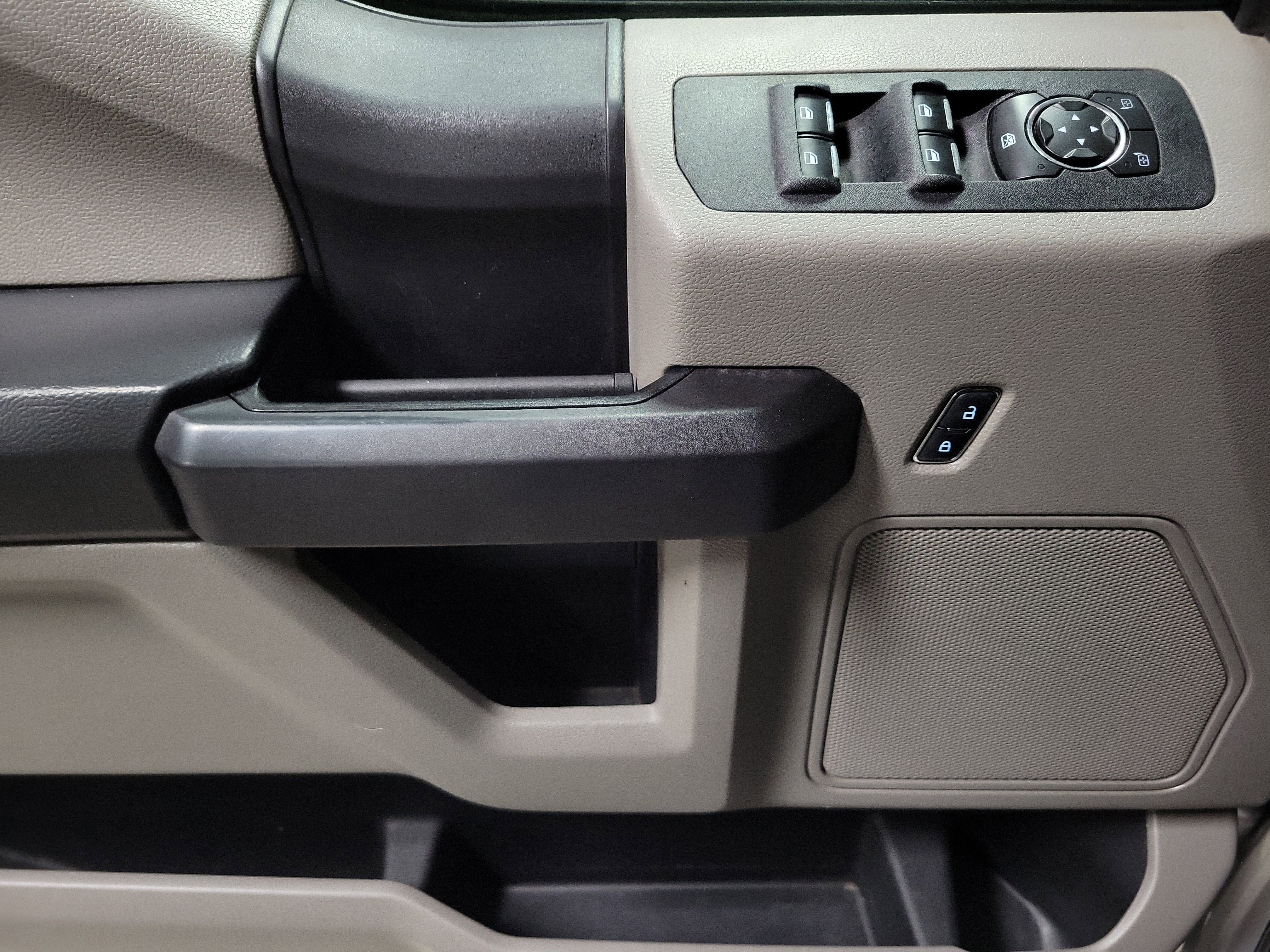 Used 2016 Ford F150 XL w/ Equipment Group 101A Mid image 19