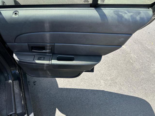 Used 2011 Ford Crown Victoria Police Interceptor image 13