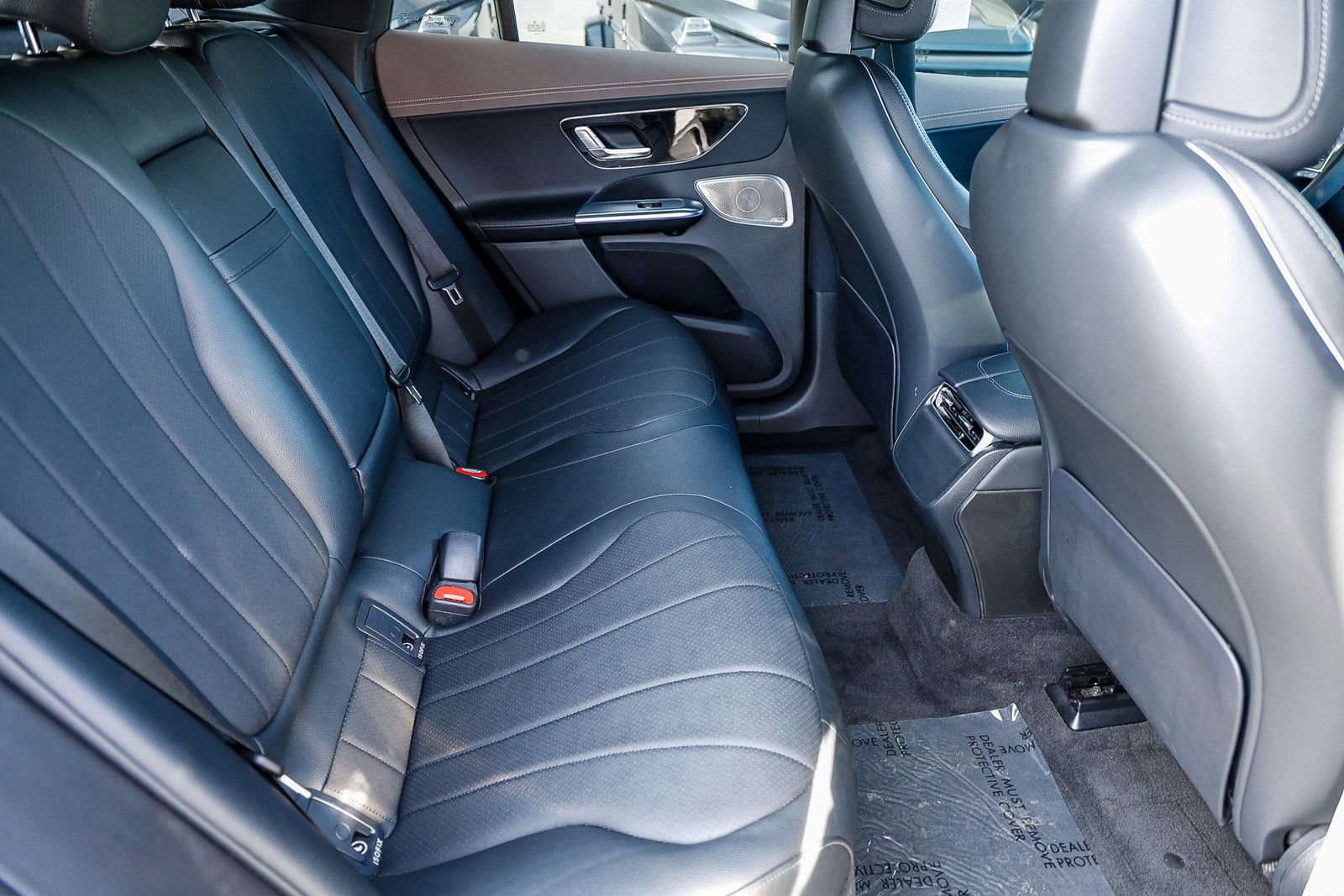 Certified 2023 Mercedes-Benz EQE 350+ 4MATIC SUV w/ AMG Line Exterior Package image 18