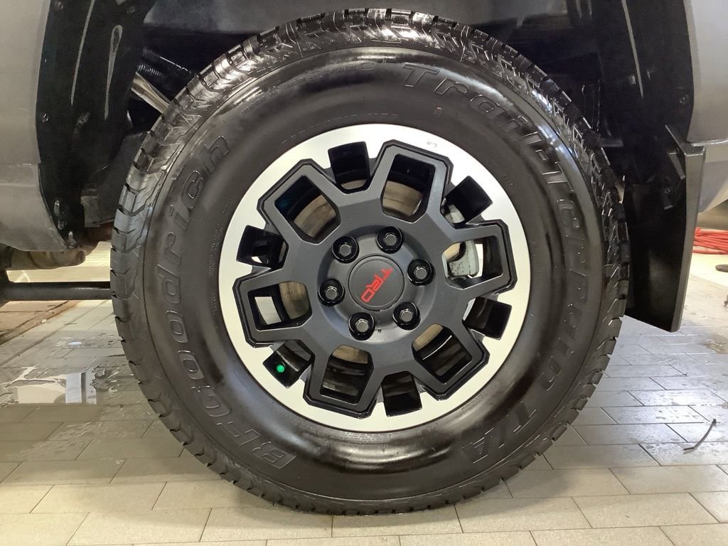 Used 2024 Toyota Tacoma TRD Off-Road AWD/4WD image 24
