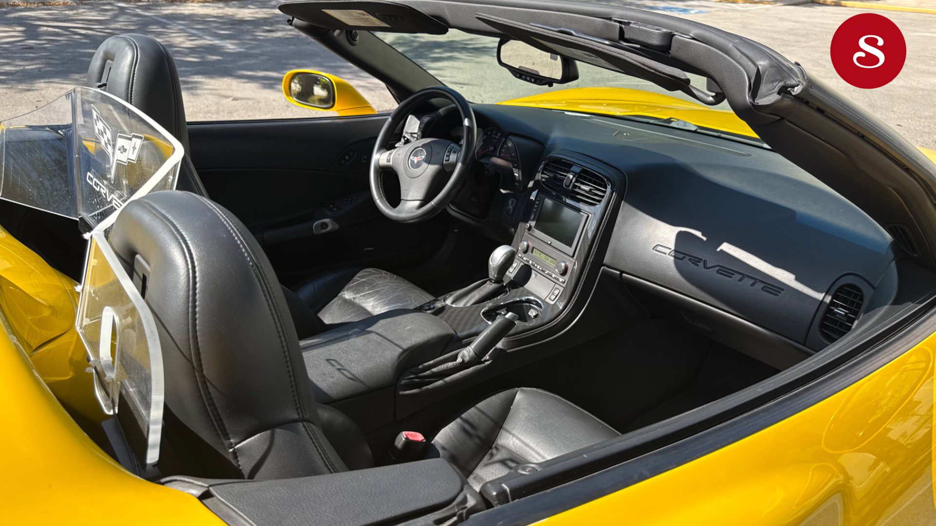 Used 2010 Chevrolet Corvette Convertible w/ Preferred Equipment Group image 18