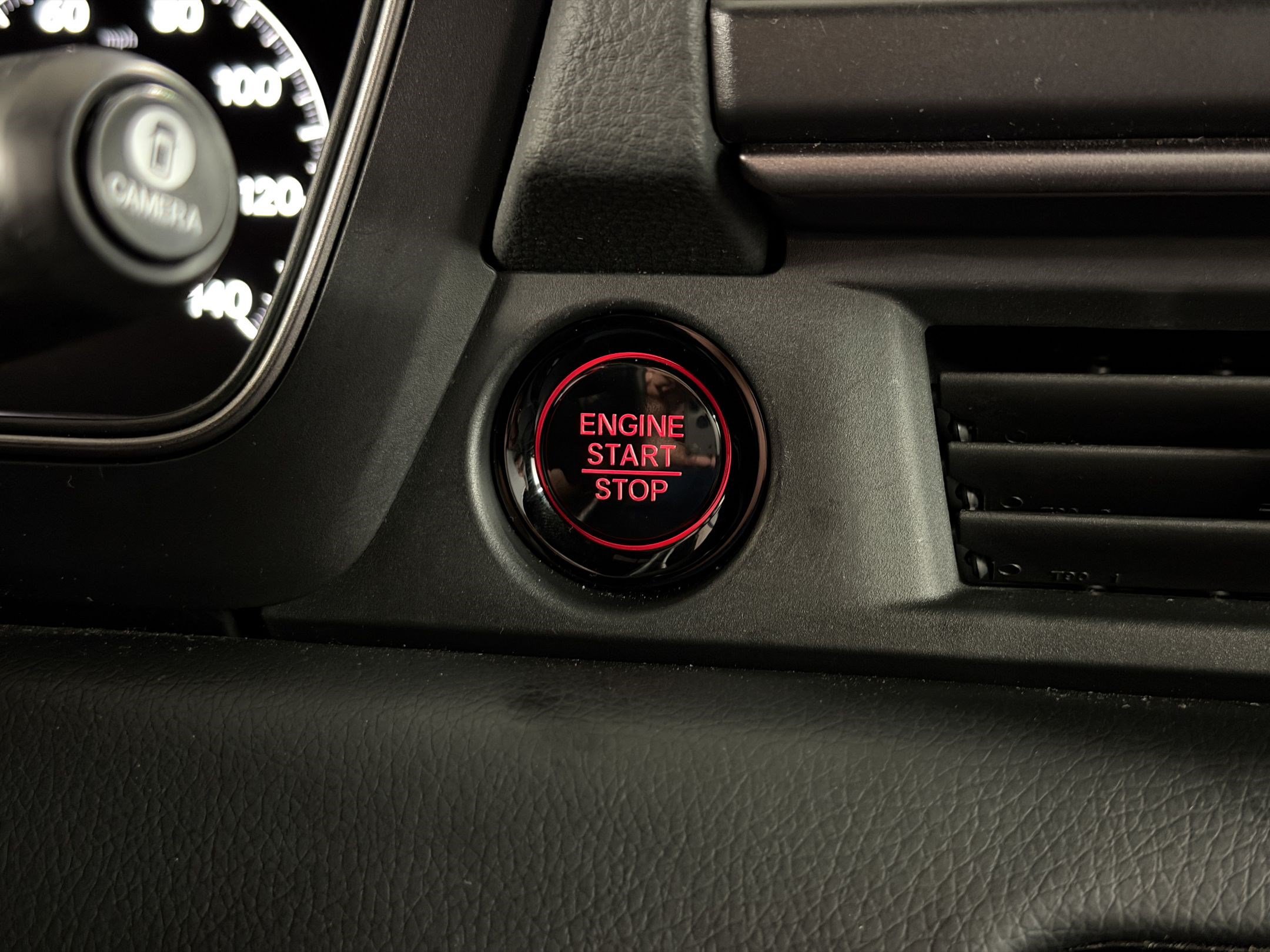 Certified 2024 Honda Pilot TrailSport image 18