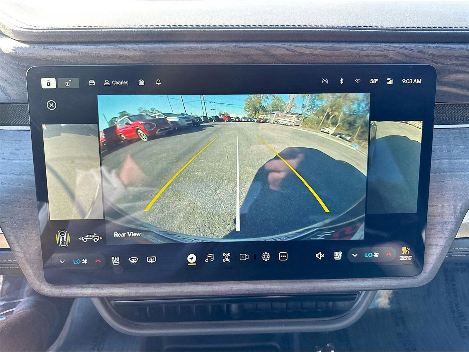 Used 2022 Rivian R1T Launch Edition image 11