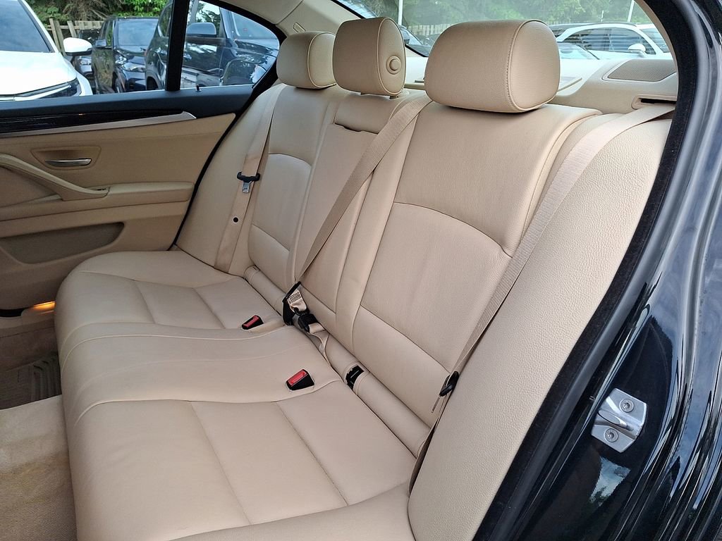 Used 2015 BMW 528i xDrive Sedan AWD/4WD image 8