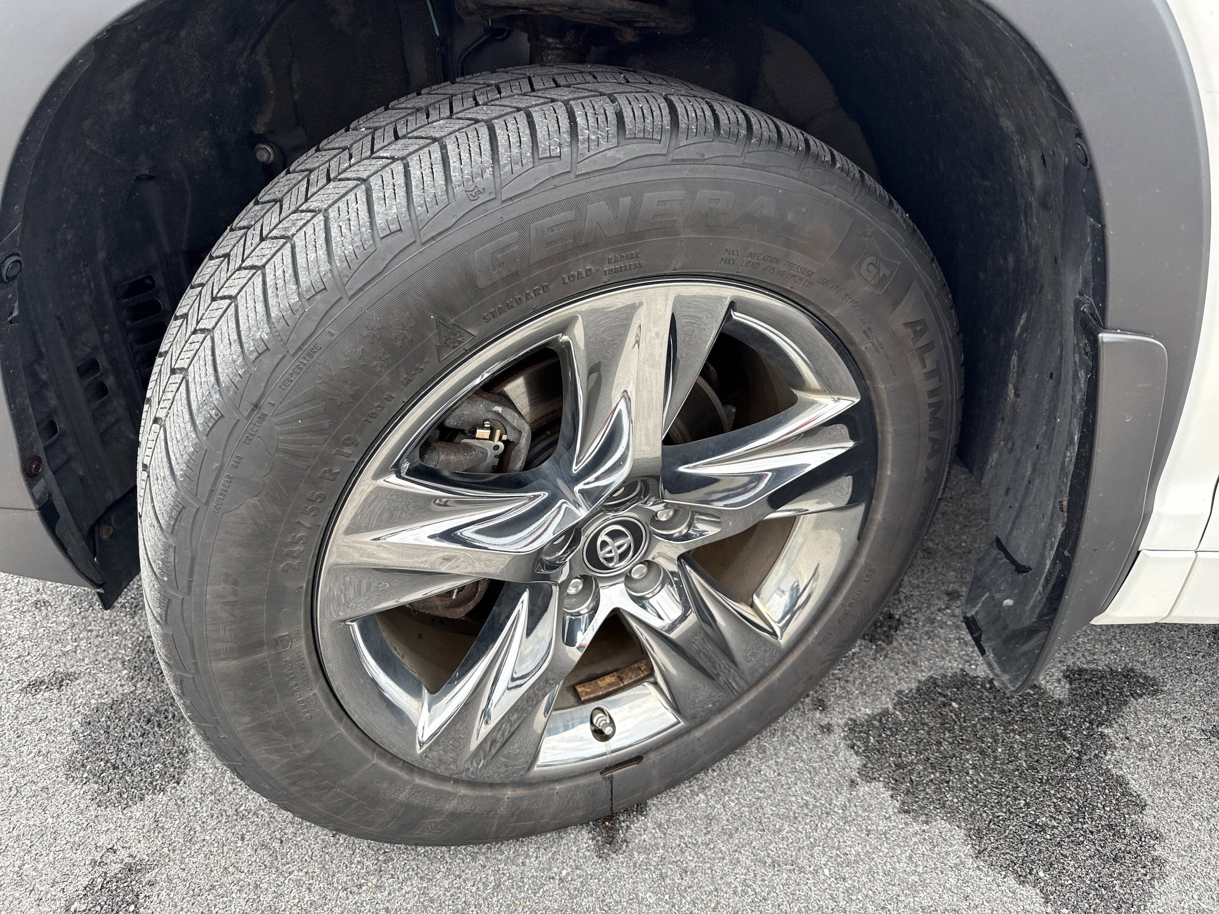 Used 2018 Toyota Highlander Limited Platinum AWD/4WD image 4