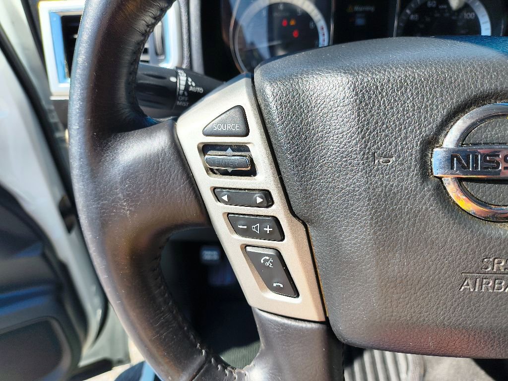 Used 2018 Nissan Titan SL w/ Chrome Package RWD image 16