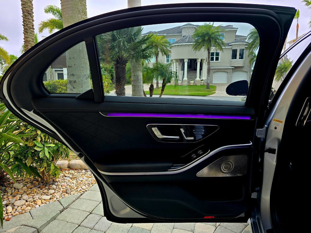 Used 2021 Mercedes-Benz S 580 4MATIC Sedan w/ Warmth & Comfort Package image 98