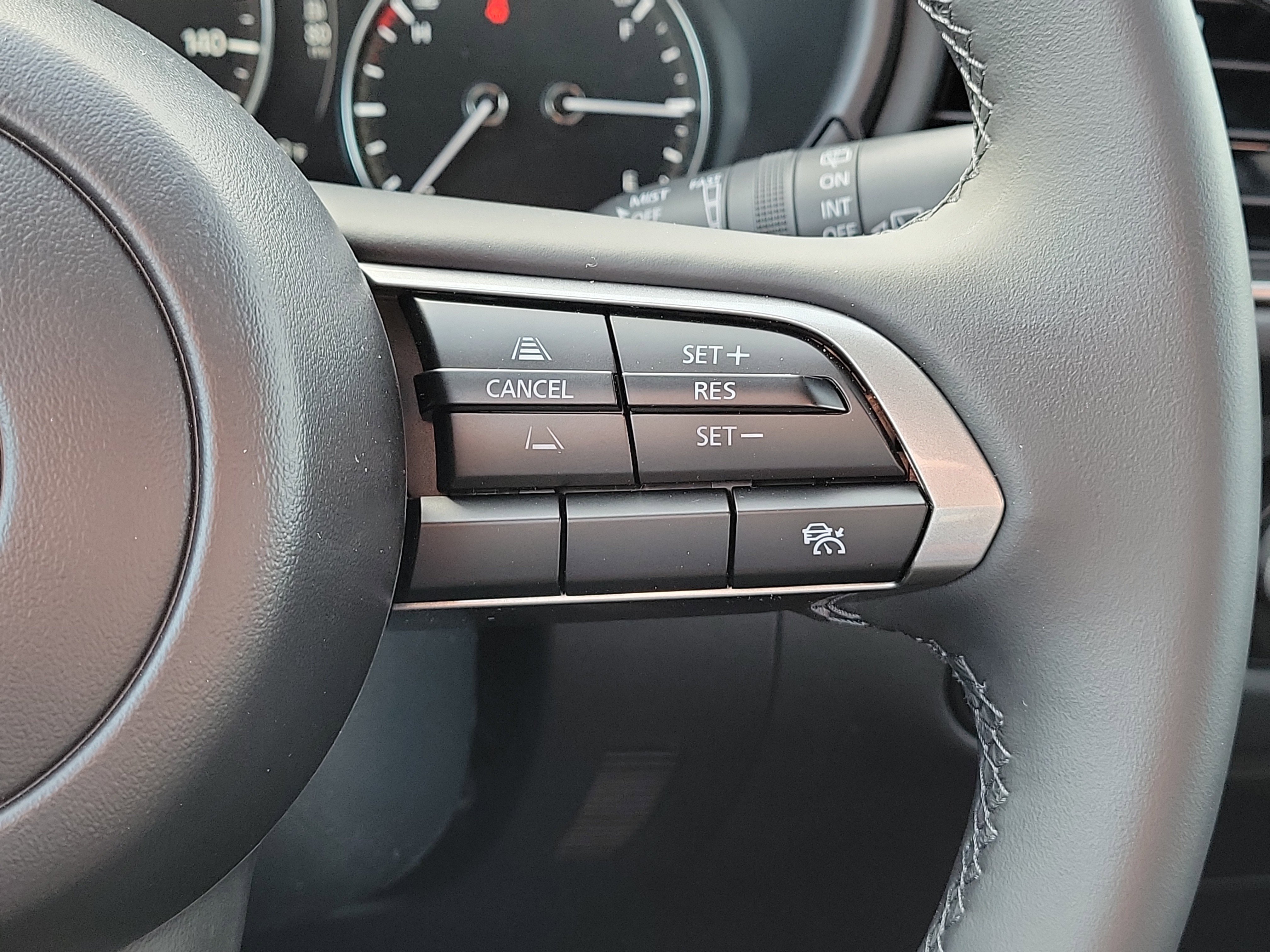 New 2026 MAZDA CX-30 AWD 2.5 S w/ Select Sport Pkg image 16